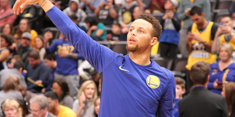 Os recordes mais absurdos da carreira de Stephen Curry
