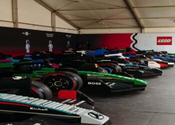 Carros feito de LEGO GP de Miami - Créditos: @vespmotors/instagram