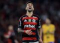 Arrascaeta durante partida contra o Mirassol