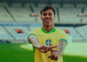 Kaio Jorge vestindo a camisa da Seleção Brasileira no Mineirão