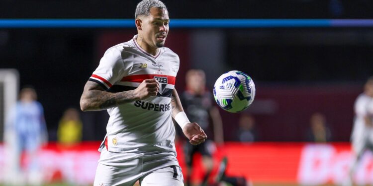 Atlético Nacional x São Paulo será definido nas oitavas da Libertadores 2025.