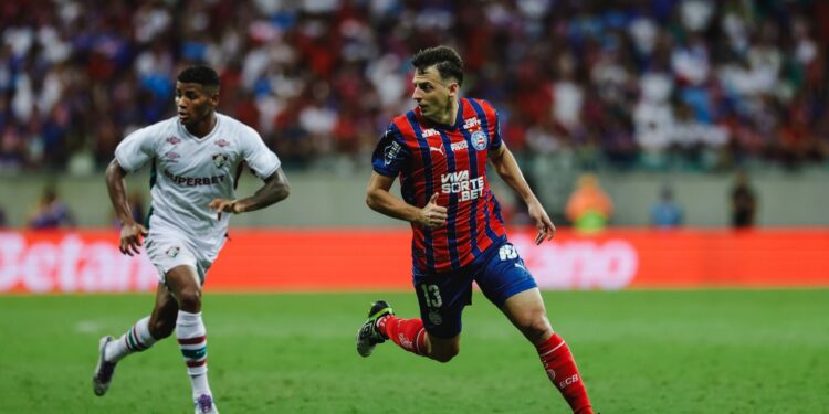 Lance do duelo entre Bahia e Fluminense