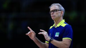 Bernardinho falou sobre o bronze do Brasil na VNL