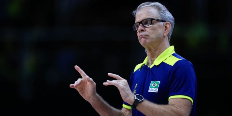 Bernardinho falou sobre o bronze do Brasil na VNL