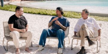 Gabriel Medina e Oscar Segall concedem entrevista exclusiva ao SB no Beyond The Club