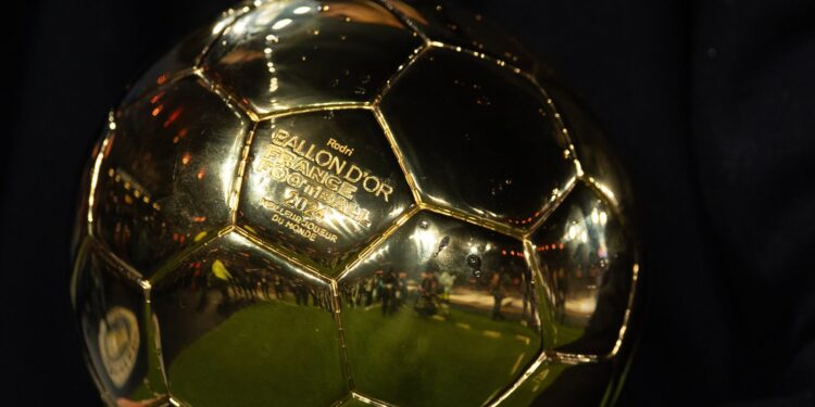 Bola de Ouro define candidatos.