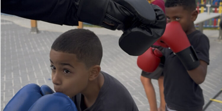 Projeto leva esperança através do boxe - Foto: Divulgação