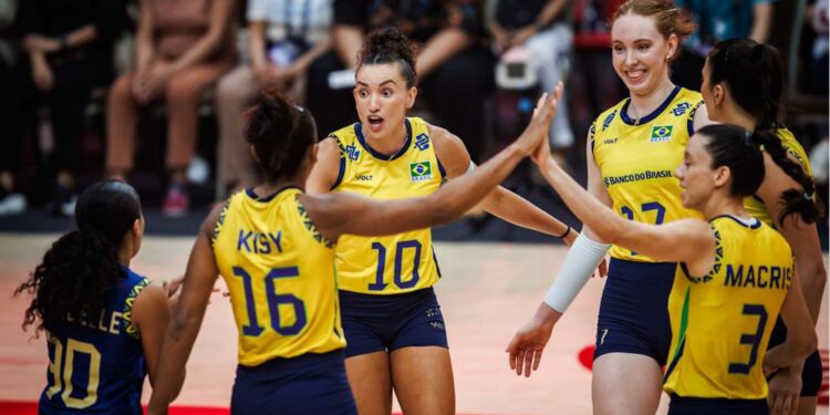 Brasil segue vivo no Mundial de Vôlei