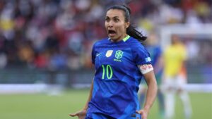 Marta foi soberana em Brasil x Colômbia.