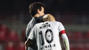 Diniz e Neymar após Santos x Vasco.