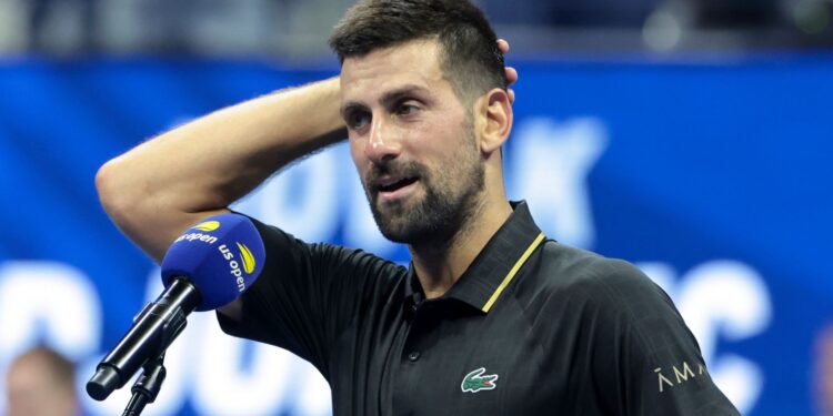 Novak Djokovic em quadra pelo US Open.