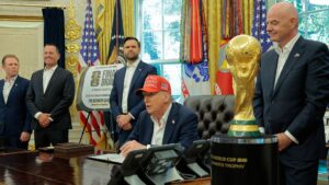 Donald Trump durante anuncio da data do sorteio da Copa do Mundo