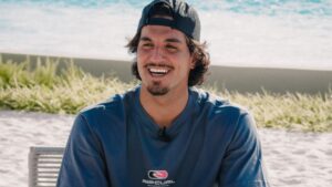 Gabriel Medina durante entrevista exclusiva ao SportBuzz
