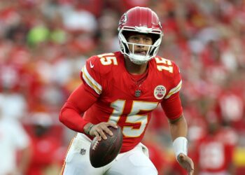 Globo transmitirá grandes jogos da NFL 2025.