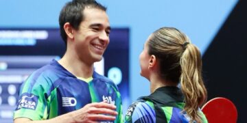 Hugo Calderano e Bruna Takahashi.