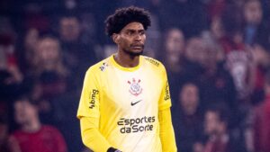 Hugo Souza, do Corinthians, faz desabafo.