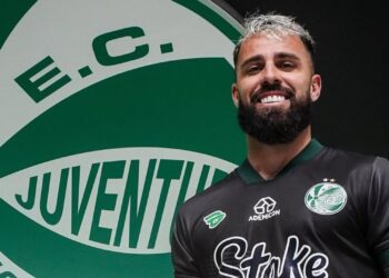 Jandrei, ex-São Paulo, no Juventude.