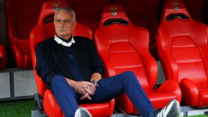 José Mourinho em jogo contra o Benfica
