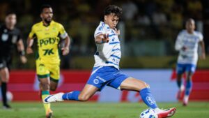 Kaio Jorge durante jogo contra o Mirassol pelo Brasileirão