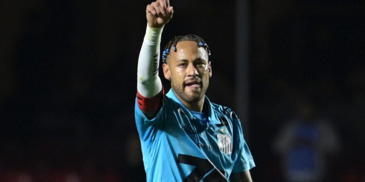 Neymar brilha em vitória do Santos.