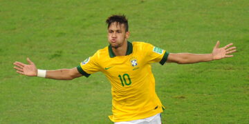 Como foi a recuperação de Neymar após a lesão da Copa de 2014