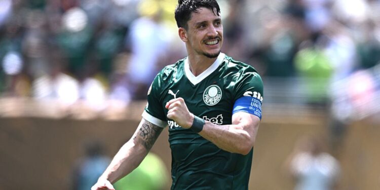 Piquerez durante partida do Palmeiras