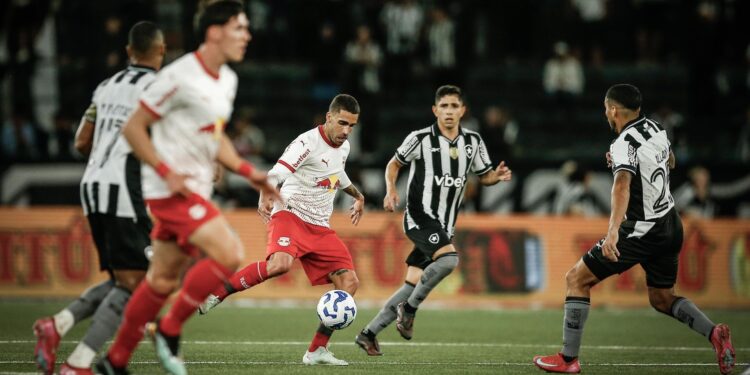 RB Bragantino volta a campo contra o Botafogo pela Copa do Brasil.