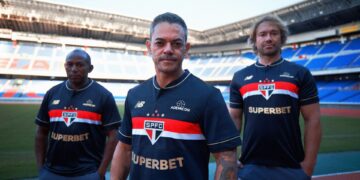 Camisa nova do São Paulo terá estreia no Brasileirão.
