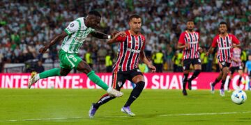 Lance da partida São Paulo x Atlético Nacional pelas oitavas da Libertadores