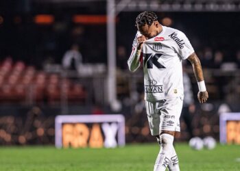 Neymar durante derrota do Santos para o Vasco