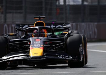 Verstappen em treino do GP da Holanda