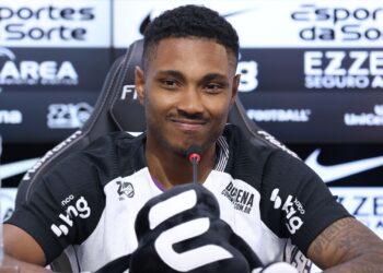 Vitinho no Corinthians.