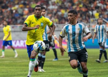 Os duelos mais marcantes no futebol de Brasil e Argentina