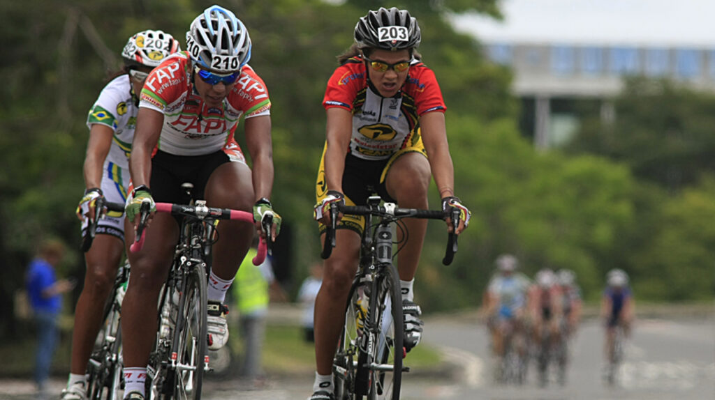 Como escolher o melhor capacete para andar de bicicleta