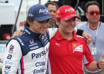 Enzo Fittipaldi faz novo teste na McLaren