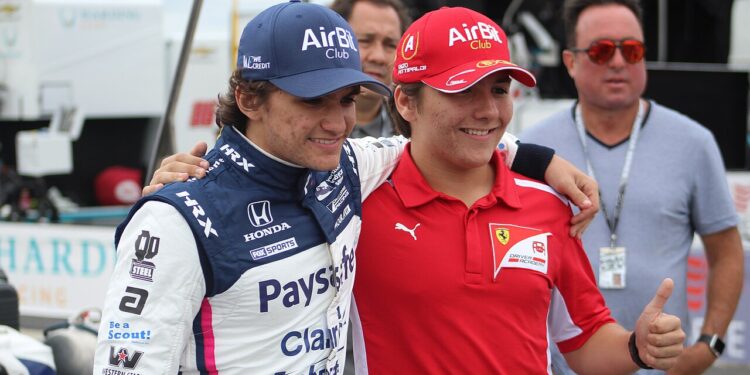Enzo Fittipaldi faz novo teste na McLaren