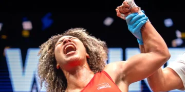 Rebeca Lima é campeã mundial - Foto: Divulgação/World Boxing