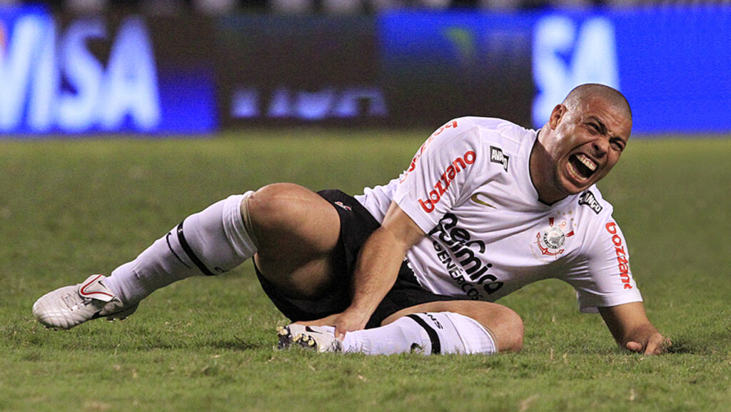 Quando Ronaldo Fenômeno parou o Brasil e chegou no Corinthians