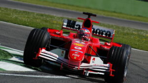 Filho de Rubens Barrichello entra na Fórmula 3 como nova promessa do Brasil