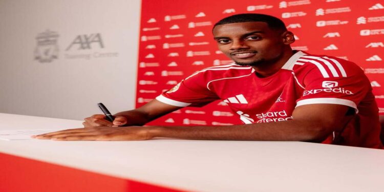 Alexander Isak -  Créditos: Imagem Divulgação Instagram @alex_isak