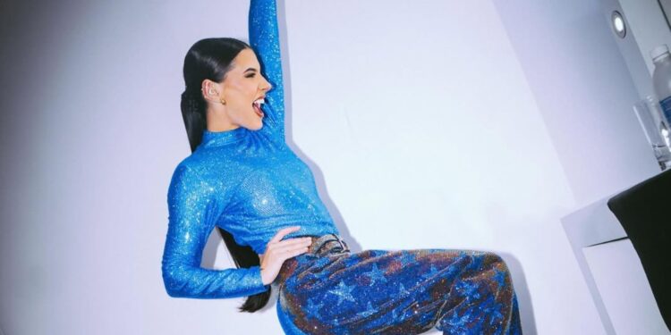 Ana Castela antes de subir ao gramado da Neo Química Arena