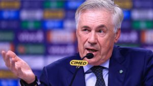 Ancelotti durante coletiva da Seleção Brasileira