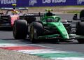 Carros de Bortoleto e Hamilton vêm brigando pela mesma parte do grid