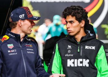 Bortoleto e Verstappen durante GP da Bélgica