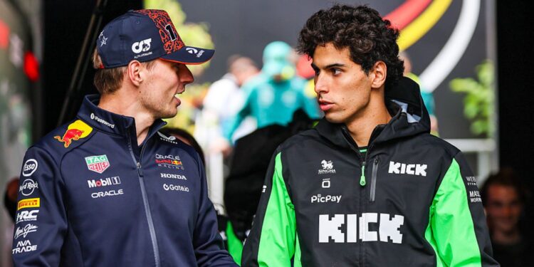 Bortoleto e Verstappen durante GP da Bélgica