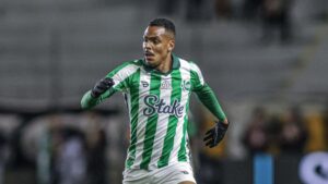 Caíque em ação pelo Juventude