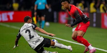 Lance do jogo entre Corinthians e Athletico-PR pela Copa do Brasil