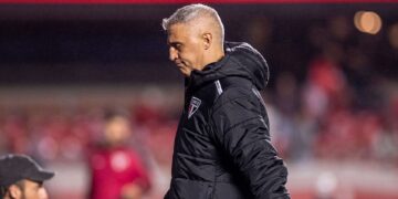 Hernán Crespo em jogo do São Paulo contra a LDU