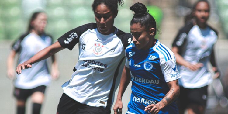 Cruzeiro x Corinthians na final do Brasileirão Feminino.