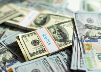 Craque aposentado que ganha mais dinheiro hoje fora dos gramados do que na carreira